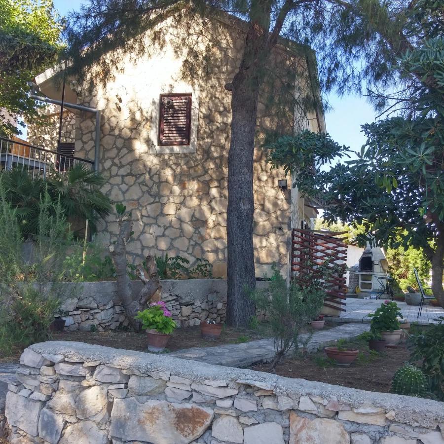 Apartments Elena & Damir 维斯 外观 照片